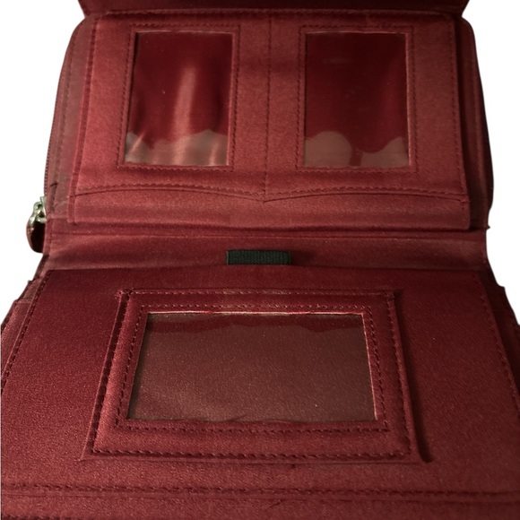 Elegant Red Crocodile-Embossed Clutch/wallet (071) - Picture 3 of 5